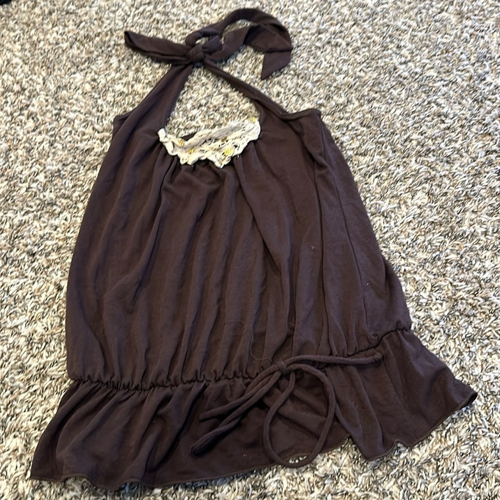 Cute brown top. Small